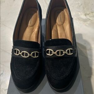 Giani Bernini  memory foam Black Loafers with Gold Chain Detail 8.5